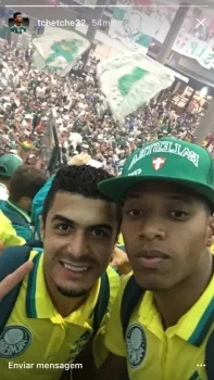 Elenco exalta a torcida do Palmeiras: 'Como não cantar com vocês?'