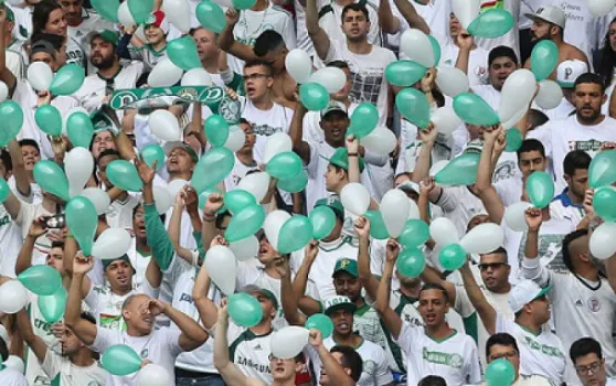 Palmeiras é absolvido e se livra de punição de 14 jogos a torcedores