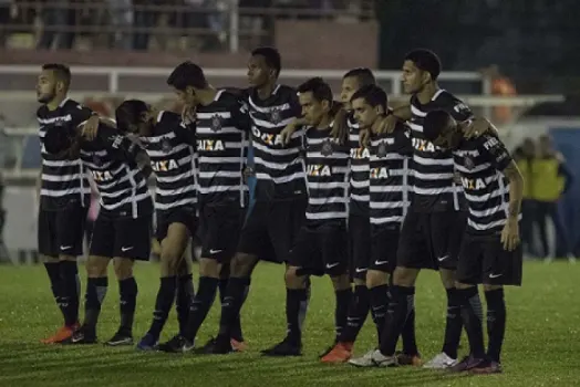 Carille busca 'intensidade' e planeja mudanças no Timão para o clássico