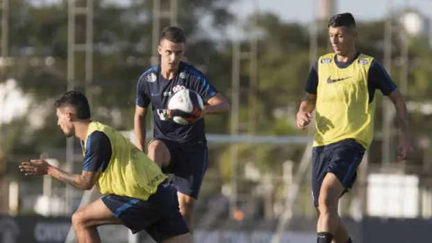 Titulares do Corinthians descansam para decisão, e Danilo treina na meia