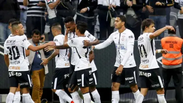 Rumo ao título? Início do Corinthians é igual a 2011 e supera 2005 e 2015