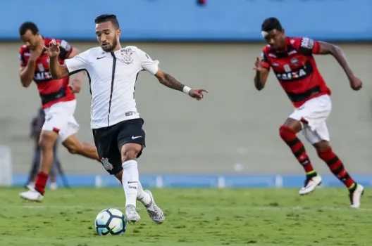 Elogios, personalidade e quase gol: a estreia de Clayson pelo Corinthians