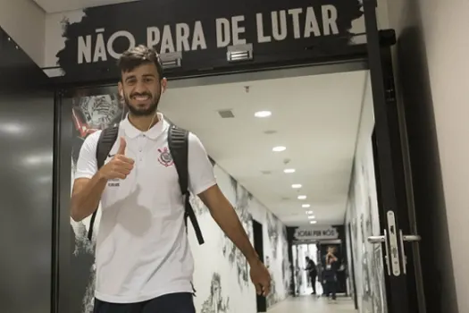 Camacho vira 12º jogador no Timão e comemora chance: 'Estou preparado'