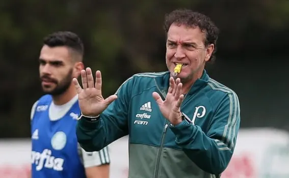 Palmeiras tem briga por vaga em três posições para jogo do dia 9