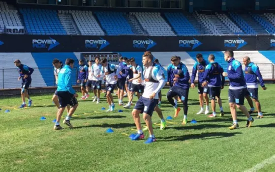 Goleiro é dúvida, zagueiro está fora e Lisandro joga: o Racing contra Timão