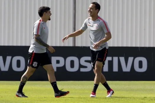 Alô, Tite! Trio do Corinthians encara o Atlético-MG de olho na Seleção