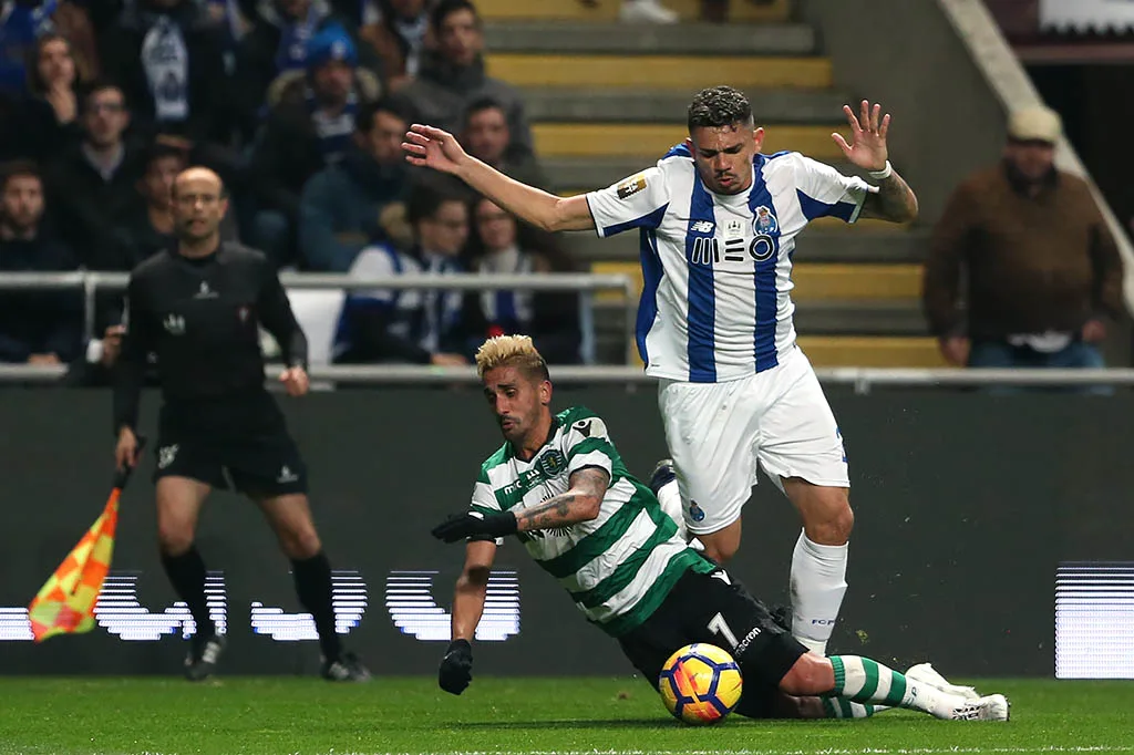 Corinthians pode acertar com atacante do Porto