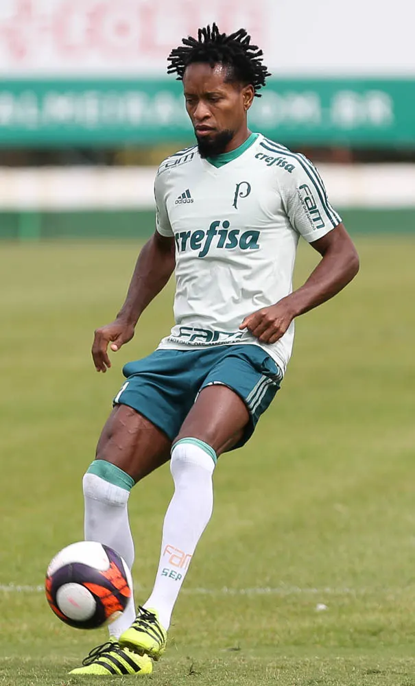 Eduardo Baptista comanda treino tático visando Novorizontino