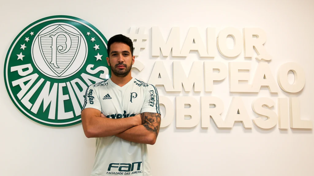 Palmeiras anuncia contratação de Luan, ex-zagueiro do Vasco