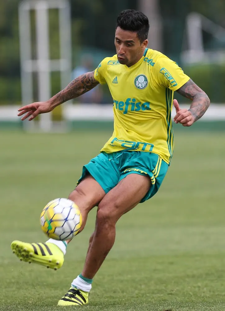 Verdão faz treino físico e técnico na Academia de Futebol