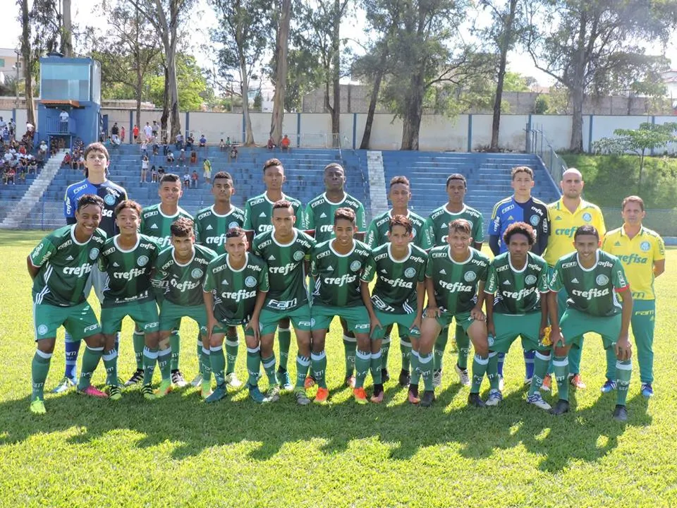 Sub-15 vence o América-MG e enfrenta o Cruzeiro nas quartas da Cruzeiro Cup
