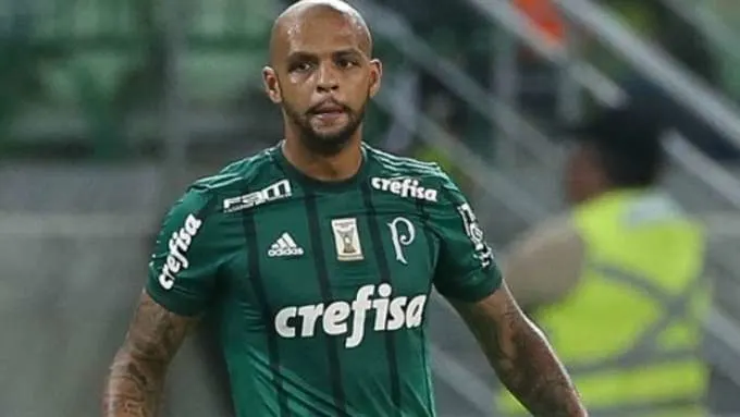 Afastamento de Felipe Melo também aumenta pressão sobre Mattos