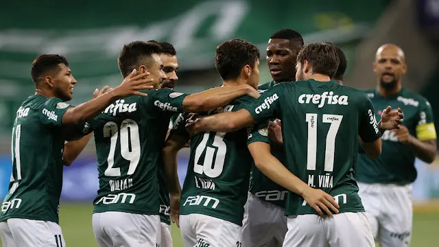 [COMENTE] Apesar da derrota para o Flamengo, você ainda acredita que o Palmeiras briga pelo título do Brasileirão?