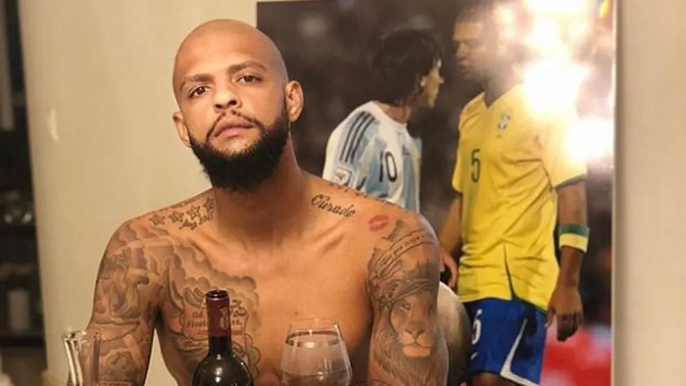 “Estamos engasgados com esse time que nos roubou”, disse Felipe Melo em preparação para final