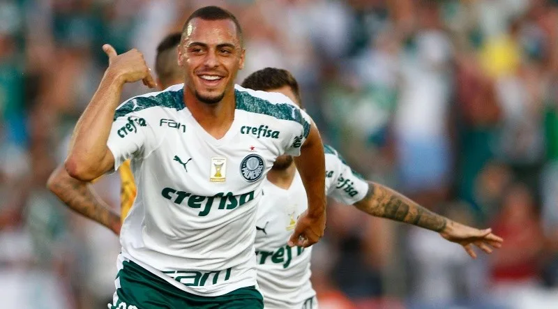 Em alta no Basel, Arthur Cabral fala sobre insucesso no Palmeiras: 