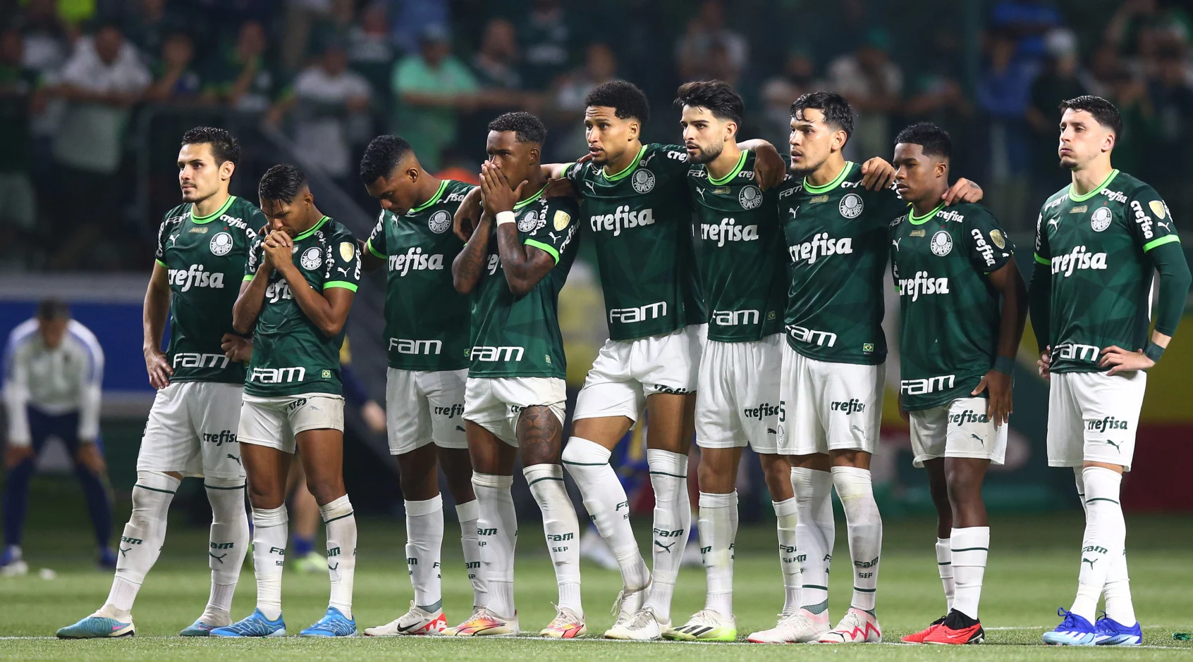 SAÍDAS EM BREVE? Propostas do exterior balançam jogadores do Palmeiras, afirma Abel Ferreira.