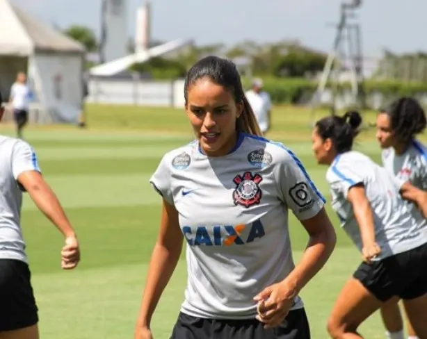 Operada nesta quarta-feira, cirurgia de Gabi Nunes é considerada um sucesso