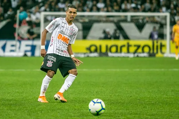 [ENQUETE] Protagonista ou coadjuvante: Qual é o papel de Pedrinho no Corinthians?