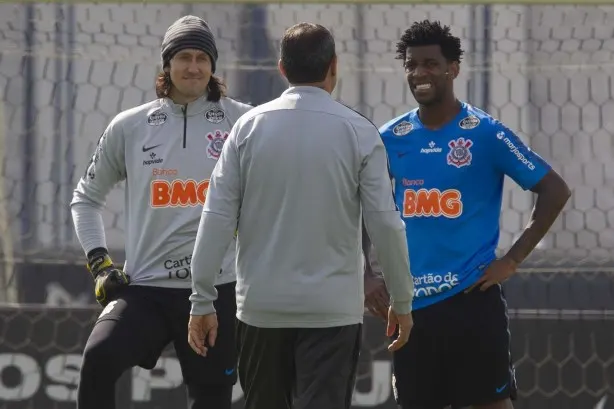 [COMENTE] Para você, se continuar nesta evolução o Corinthians pode brigar pelo título do Brasileirão?