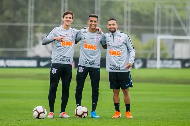 Lesão de Pedrinho, do Corinthians, também preocupa seleção olímpica