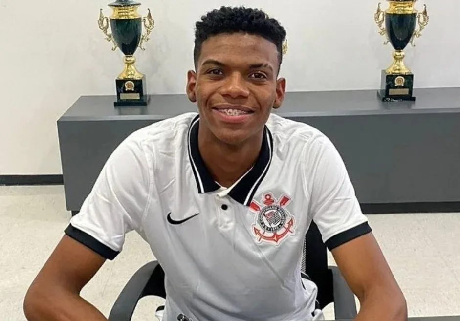 Novo atacante do Sub-20 chega ao Corinthians após disputa com o RB Bragantino e negociação sem custo