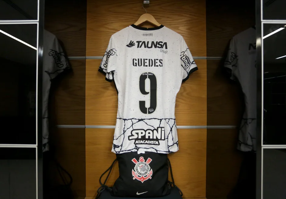 Relembre quem foram os camisas 9 do Corinthians nos últimos dez anos 