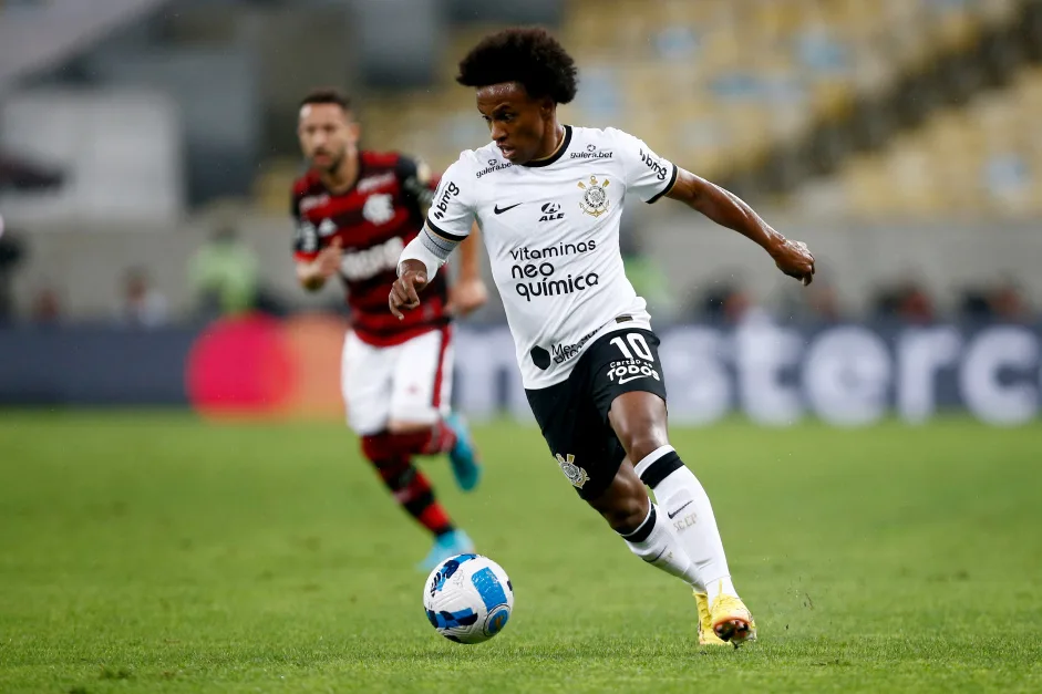 Willian rescinde o contrato com o Corinthians por questões familiares, abrindo mão de salário e sem necessidade de multa entre ambas as partes! Entenda