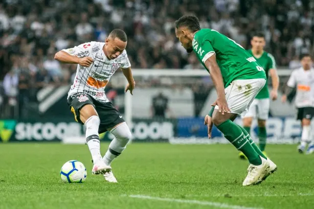 [ENQUETE] Janderson merece uma chance entre os titulares no duelo contra o Grêmio? 