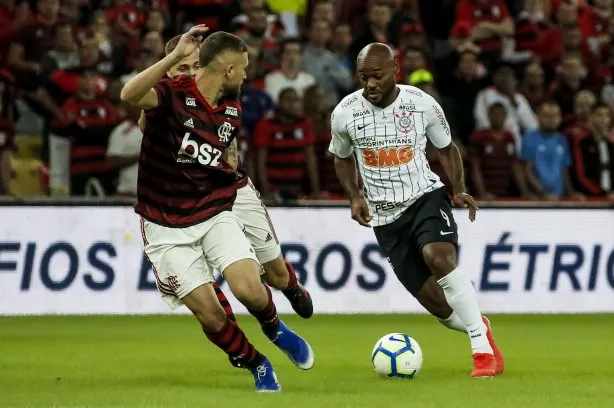 Corinthians x Flamengo: veja as prováveis escalações para o clássico