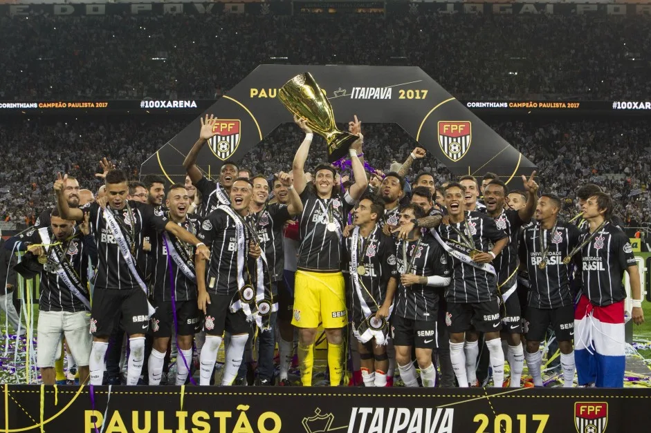 Corinthians faz ironia com 'quarta força' em conquista do Paulista de 2017; confira