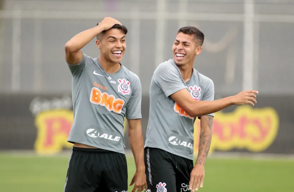 [COMENTE] Sem pensar em reforços, a base será a solução do Corinthians para esta temporada?