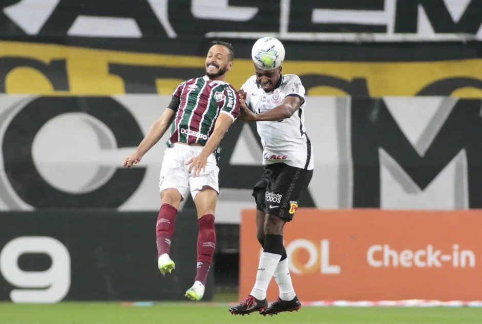 Jemerson ainda não sofreu drible com a camisa do Corinthians; veja os bons números do zagueiro