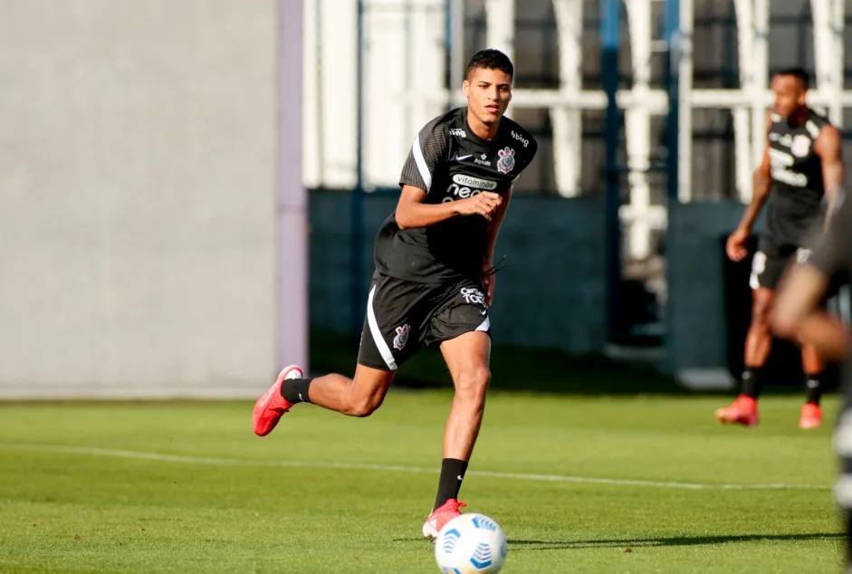 Corinthians negocia venda dos direitos de Rodrigo Varanda, veja os detalhes da negociação