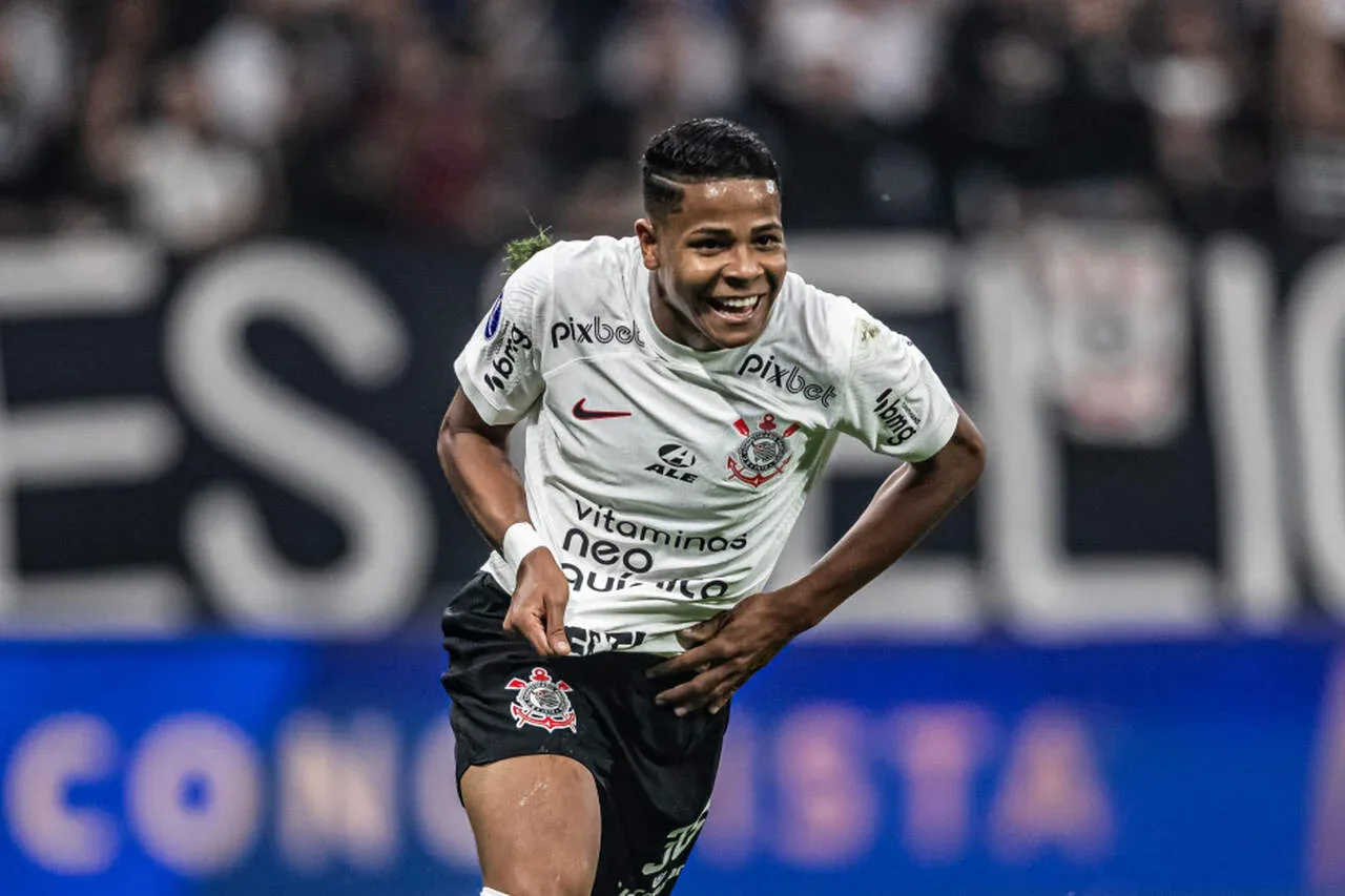 PROPOSTA MILIONÁRIA! Diretoria do Corinthians avalia proposta de Gigante Italiano por Wesley