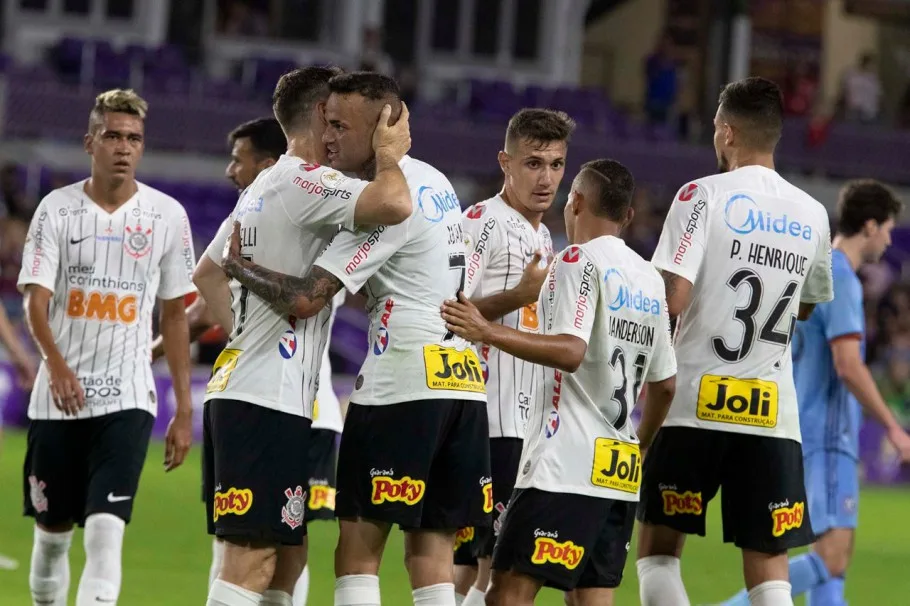 Timão escalado para o confronto contra o Atlético Nacional; confira