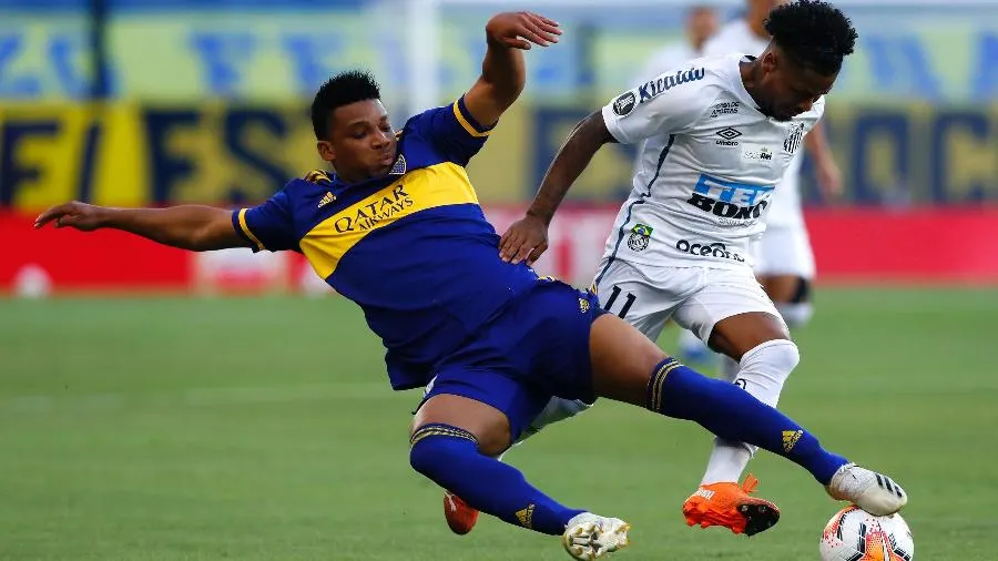 Corinthians é único brasileiro com gol de pênalti pela Liberta na Bombonera