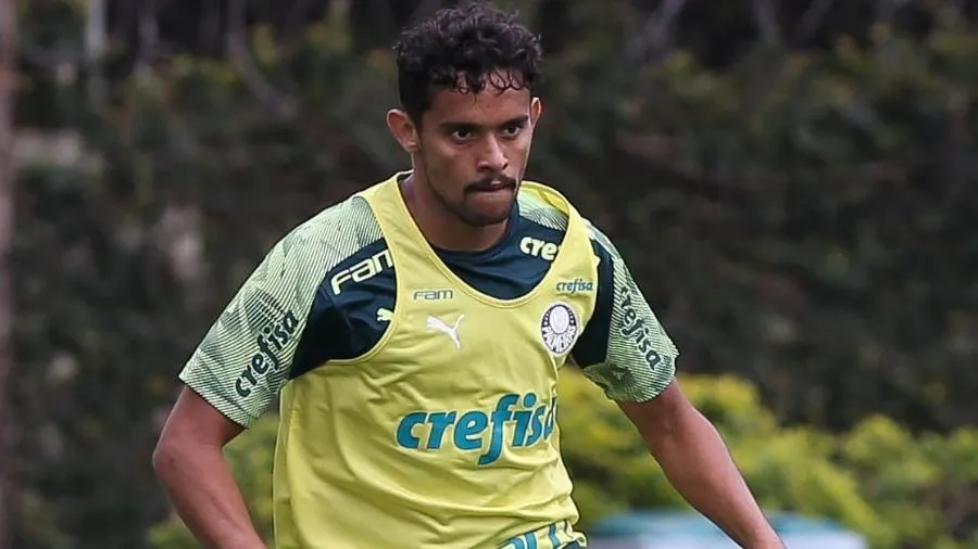 De volta, Scarpa corre atrás para recuperar espaço no Palmeiras de Luxa 