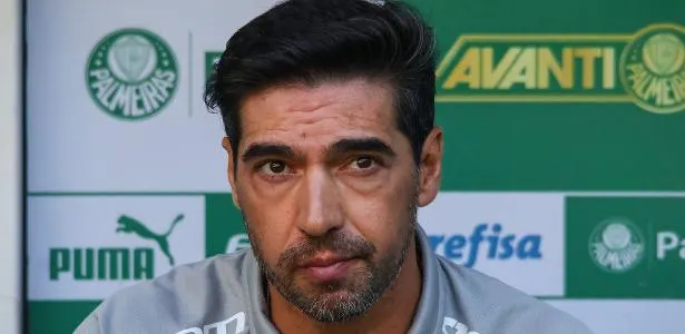 Abel assume responsabilidade por desgaste de Raphael Veiga no Palmeiras