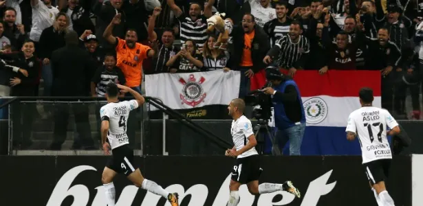 Corinthians bate Patriotas com time alternativo e avança na Sul-Americana