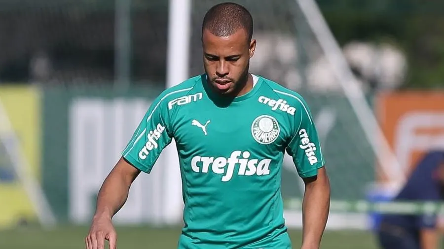 Mayke sofre lesão, passará por cirurgia e vira novo desfalque no Palmeiras