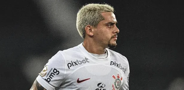 Corinthians: Fagner assume braçadeira de capitão em busca de recuperação.