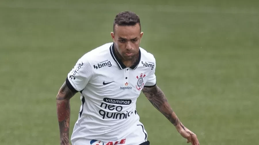 Corinthians gastou mais de R$ 100 mi em atletas contestados para meio-campo