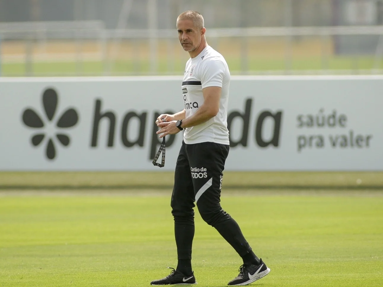 Sob o comando de Sylvinho, Corinthians vai reencontrar Mancini