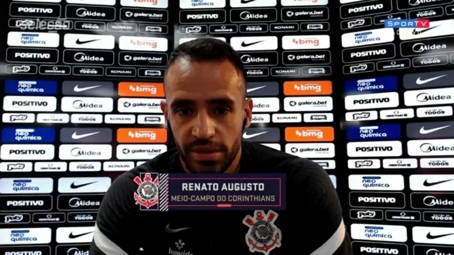 Renato Augusto admite nervosismo em estreia, mas diz: 'Cheguei muito feliz' 