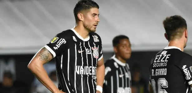 Lesão na coxa de Pedro Raul preocupa o Corinthians: necessidade de substituto.