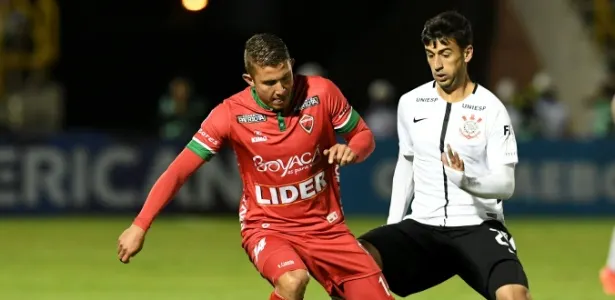 Corinthians arranca empate com novato colombiano e salva sequência invicta