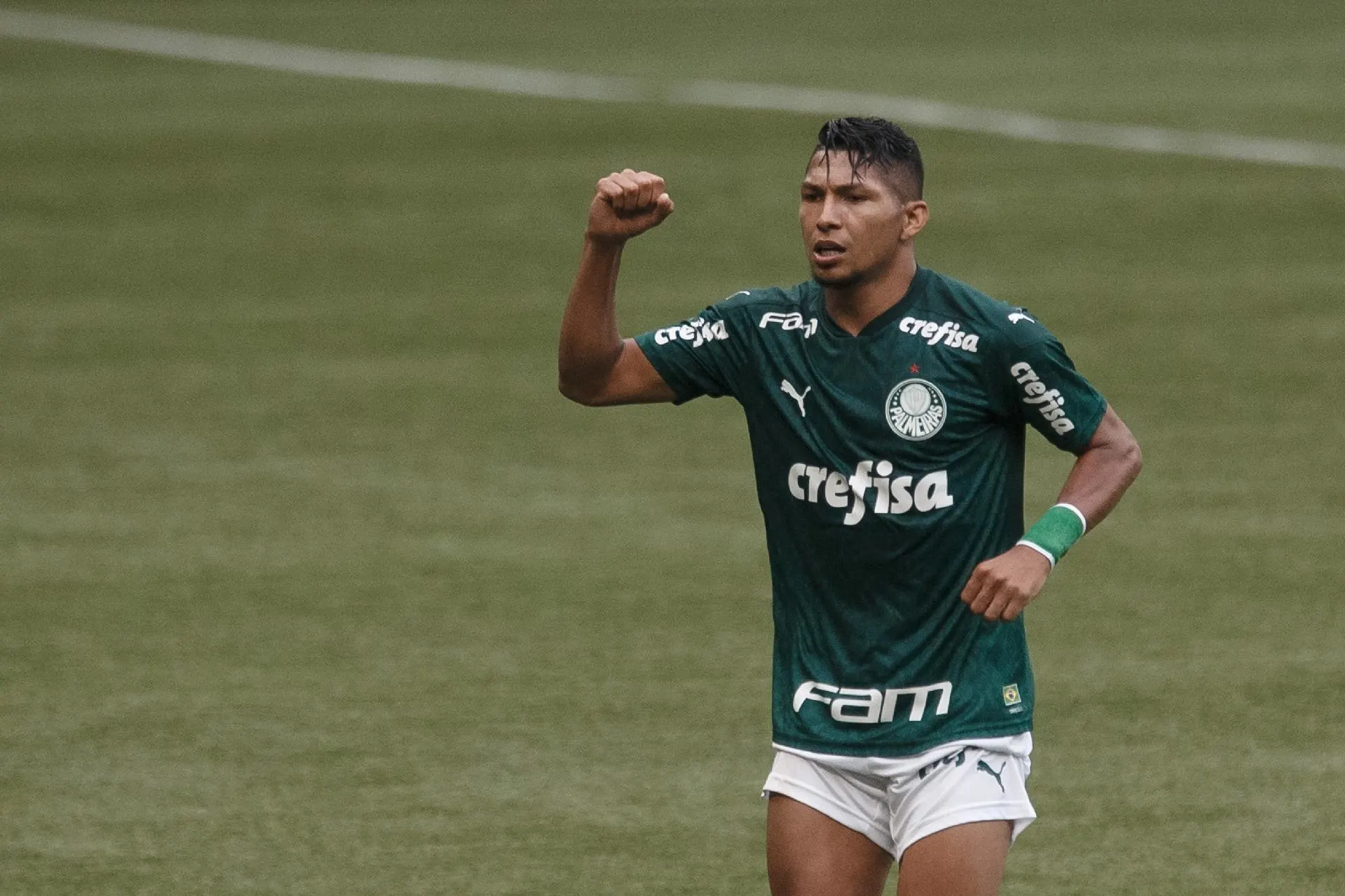 Rony se destaca como centroavante e ganha moral com Abel no Palmeiras