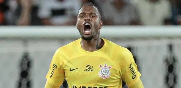 Carlos Miguel se destaca como melhor jogador do Corinthians em última análise.