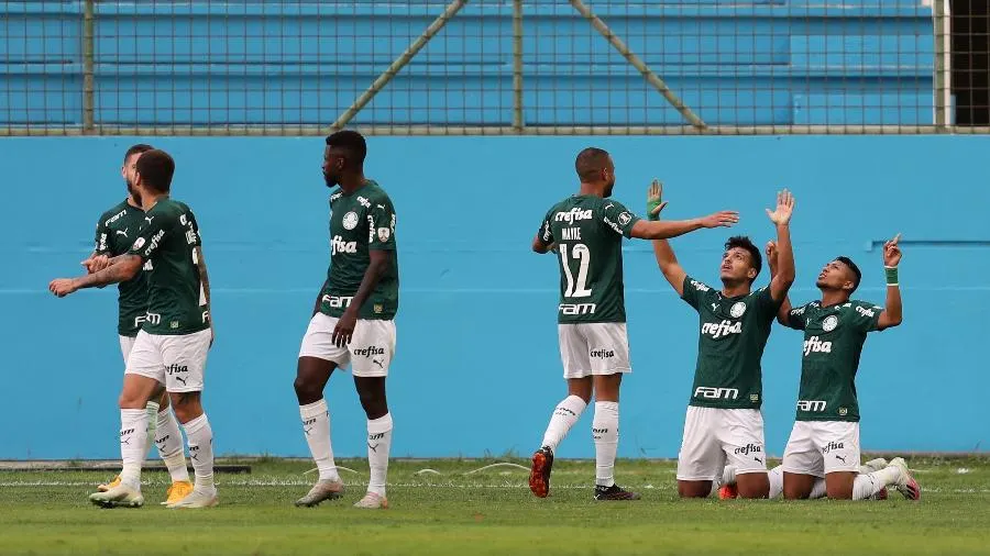 Palmeiras supera Delfín e abre boa vantagem nas oitavas de final da Libertadores