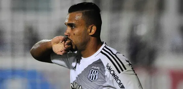 Corinthians tem novo plano por Pottker: comprar e deixar na Ponte até maio